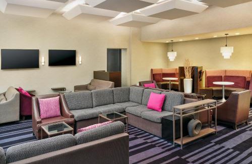 Queens Hotel | Courtyard by Marriott New York JFK Airport