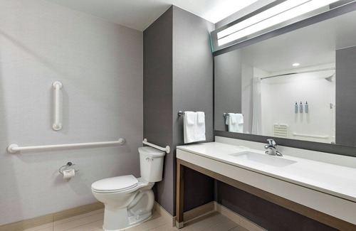 St. Peters Hotel | Courtyard by Marriott St. Louis St. Peters