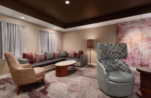 Southwest Topeka Hotel | Courtyard by Marriott Topeka