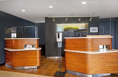 Elmhurst Hotel | Courtyard Chicago Elmhurst/Oakbrook Area