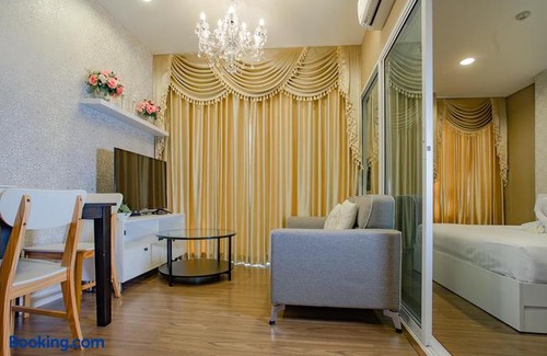 Mu Si Apartment | Courtyard khaoyai by Jakkaphat