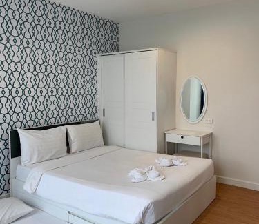 Mu Si Apartment | Courtyard khaoyai by JP