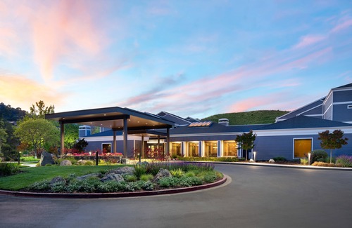 Larkspur Hotel | Courtyard San Francisco Larkspur Landing/Marin County