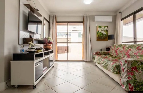 Ingleses Sul Apartment | Coverage with jacuzzi and swimming pool 200m from the beach and dunes and side view of the sea