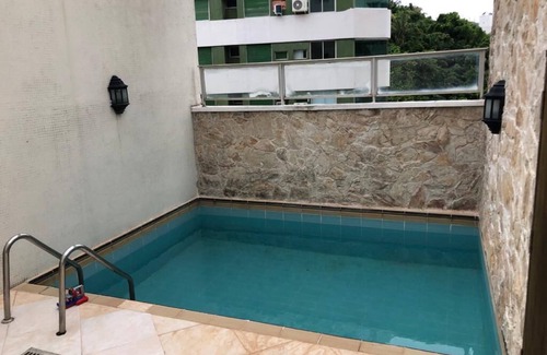 Vila Luis Antonio House | COVERAGE WITH PRIVATE POOL BUILDING IN FRONT OF THE SEA - SERV. BEACH -WI-FI.