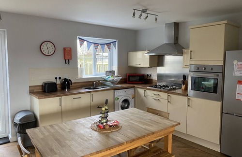 Beadnell Cottage | Cowry Cottage - Sleeps 6, 3 bedrooms