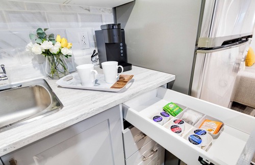 Ahuntsic-Cartierville Apartment | Cozy 1 Bdr apartment newly renovated, close to services, highways and transport.