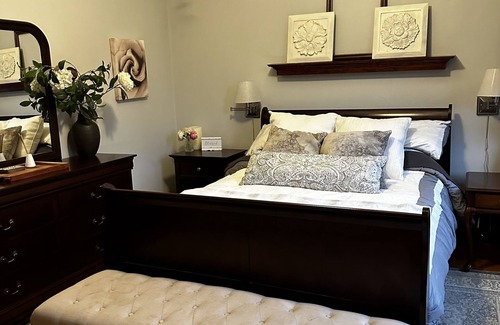 Marquette Apartment | Cozy 1-bedroom apartment with WiFi, AC in adorable Marquette