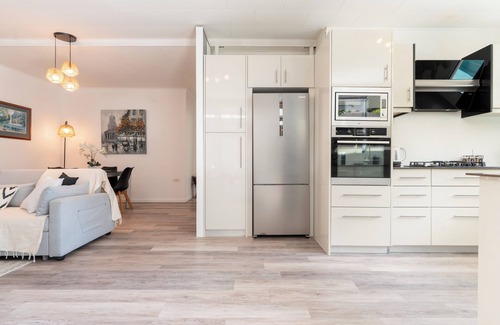 Punaauia Apartment | Cozy 1-bedroom apartment guesthouse in beautiful Punaauia with AC & private pool