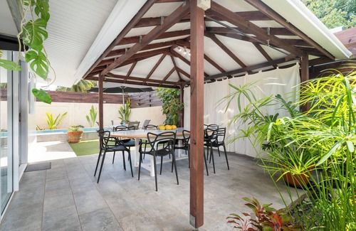 Punaauia Apartment | Cozy 1-bedroom apartment guesthouse in beautiful Punaauia with AC & private pool