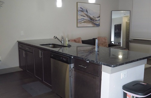 East Downtown Houston Apartment | Cozy 1-bedroom apartment in beautiful Downtown Houston with WiFi,