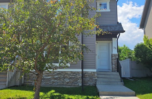 Southwest Calgary House | Cozy 1 bedroom basement