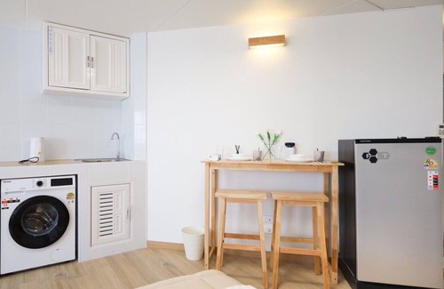 Ban Mai Condo | Cozy 1-Bedroom Condo near IMPACT Arena, 3 Beds, Wi-Fi, A/C and Washing Machine