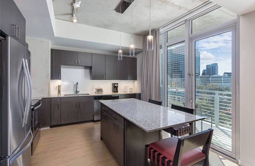 Civic District Hotel | Cozy 1 Bedroom Deluxe Near Austin City Limits 2025 Festival- Oct. 9 - 13