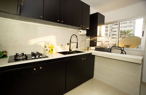Presidence Apartment | Cozy 1-bedroom flat in downtown Plateau-Abidjan, where nature and serenity meet.