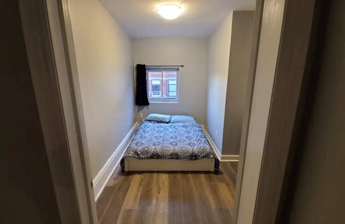 Downtown London Apartment | Cozy 1 Bedroom Heritage apartment in downtown core