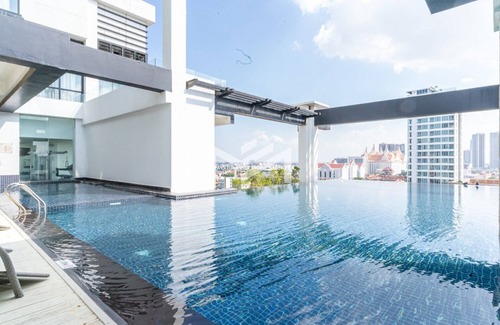 Phnom Penh City Centre Apartment | Cozy 1-bedroom studio with AC, fitness room in enchanting Phnom Penh