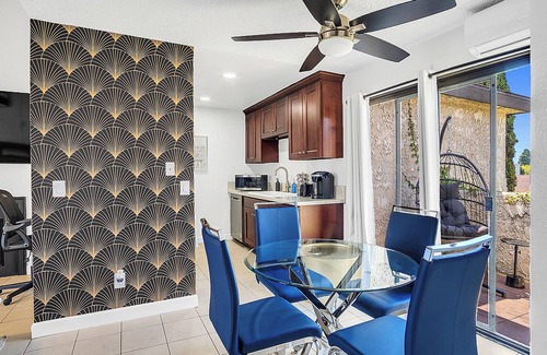 Fountain Valley Bed & Breakfast | Cozy 1-bedroom in awesome Huntington Beach with AC, WiFi