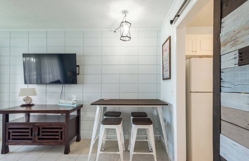 New Smyrna Beach Condo | Cozy 1-bedroom condo in beautiful New Smyrna Beach.