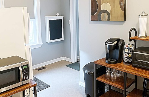 Shelbyville Apartment | Cozy 1-bedroom with AC and WiFi in charming Shelbyville