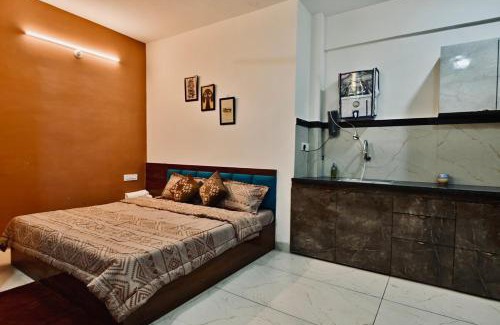 Indore Apartment | Cozy 1 RK apartment
