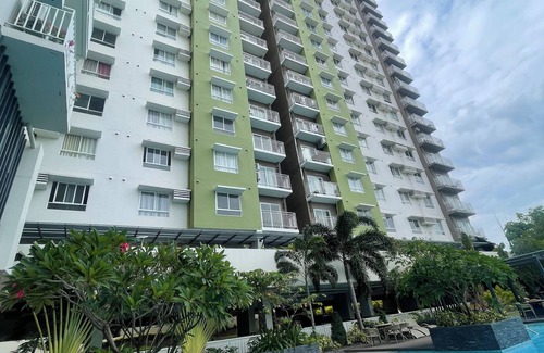Poblacion District Condo | Cozy 1-studio condo with balcony in fantastic Davao City