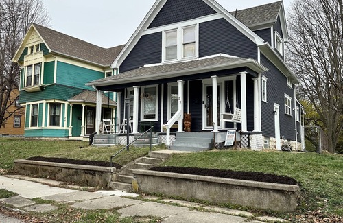 Dayton House | Cozy 1920s Gem in Dayton