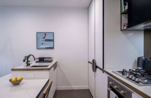 Collingwood Apartment | Cozy 1BD in the Heart of Collingwood