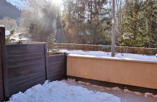 Pralognan-la-Vanoise Apartment | Cozy 1BR Apartment in Central Location with Terrace, Near Ski Lift