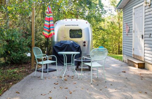 Franklin Apartment | Cozy 1BR Airstream near Leipers Fork - Sleeps 3