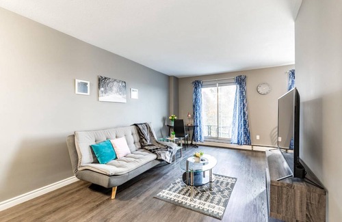 Rosedale Apartment | Cozy 1BR Apartment w/ King Bed - near DT Hamilton!
