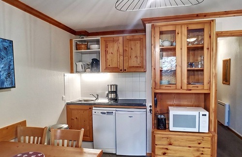 Les Bruyeres Apartment | Cozy 1BR Apartment for 4, Ski-in/Ski-out Access, Balcony with Views, Les Menuires