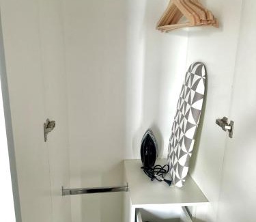 Legazpi Village Apartment | Cozy 1BR at Greenbelt Hamilton Makati
