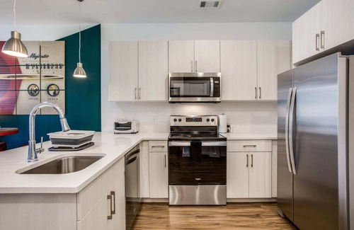 Riverside Apartment | Cozy 1BR in Austin Riverside 6334