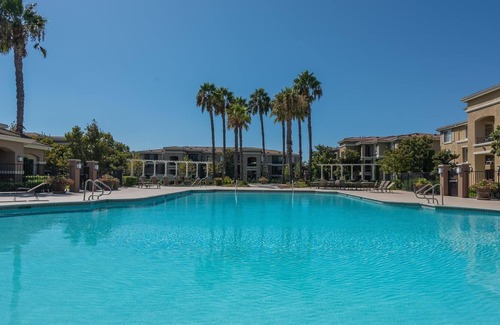 Moorpark Apartment | Cozy 1BR in Moorpark, Pool + Parking