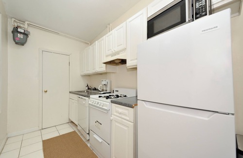 Upper East Side Apartment | Cozy 1BR in Upper East Side - Near Central Park!