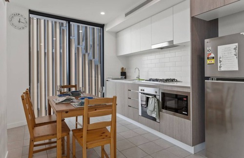 Eagle Farm Apartment | Cozy 1BR Retreat in Hamilton Near River & Dining