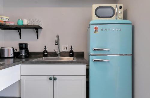 Bar Harbor Apartment | Cozy 1BR w/4min walk to Downtown [Blueberry Hill]