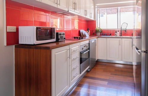 Ramsgate Apartment | Cozy 2-Bed Ramsgate Retreat, Walk to Beach & Shops, 15min drive to CBD/airport
