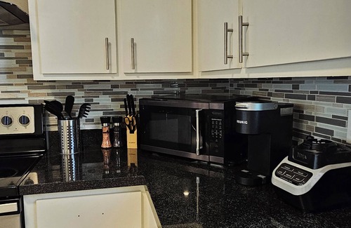 McAllen Apartment | Cozy 2-bedroom apartment in welcoming McAllen with WiFi, AC