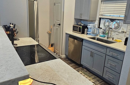 Plano Condo | Cozy 2-bedroom condo with WiFi, AC in welcoming Plano