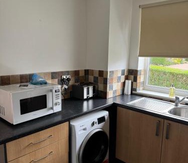 Kirkcaldy House | Cozy 2 Bedroom Cottage in Kirkcaldy