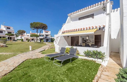 Cap d'Artrutx Condo | Cozy 2 bedroom flat with swimming pool and wifi
