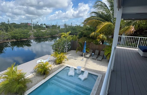 Big Pine Key House | Cozy 2-bedroom house in charming Big Pine Key with canal view and relaxing pool