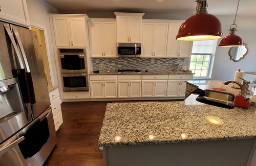 Middletown House | Cozy 2-bedroom house for Active Adults in Middletown