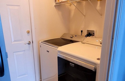 Middletown House | Cozy 2-bedroom house for Active Adults in Middletown