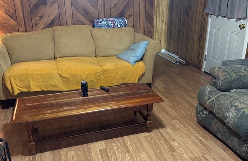 Lexington House | Cozy 2-bedroom mobile home in charming Lexington with AC, WiFi. Attractions!