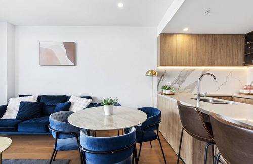 Broadbeach Apartment | Cozy 2 Bedroom Ocean View Unit No Parking - Q Stay