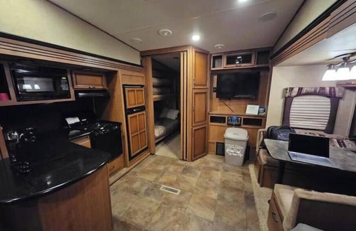 Florida House | Cozy 2-bedroom RV in peaceful Vieques with WiFi, AC