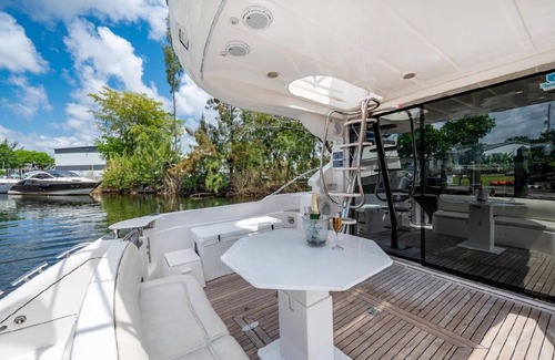 East Little Havana Boat Rental | Cozy 2-bedroom yacht in beautiful Miami with WiFi, AC